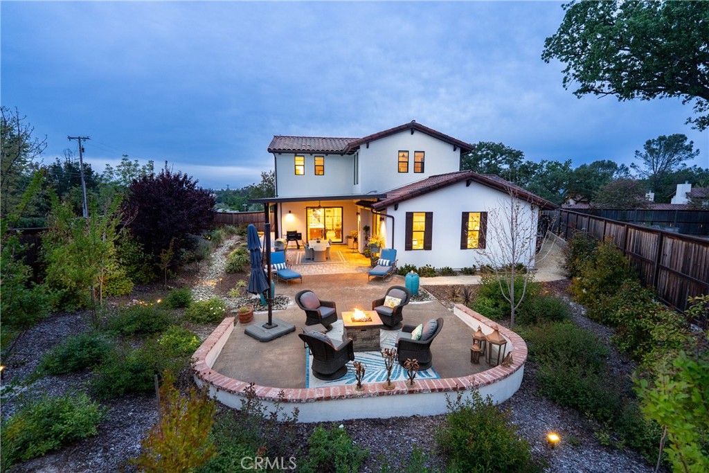 9300 Via Castillo, Atascadero, CA 93422