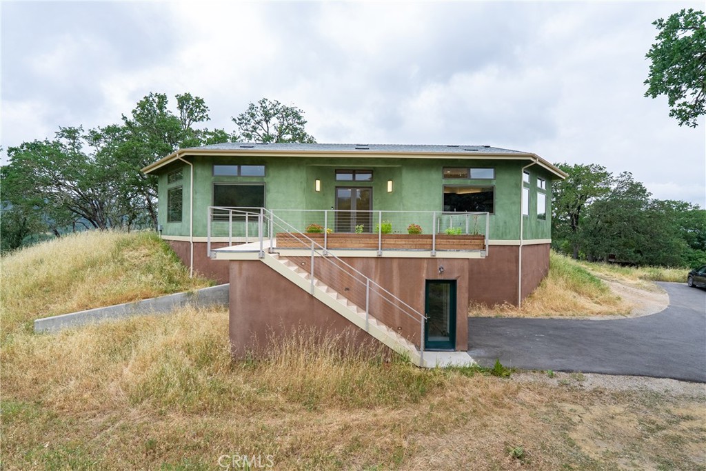 8140 Castenada Ln, Atascadero, CA 93422