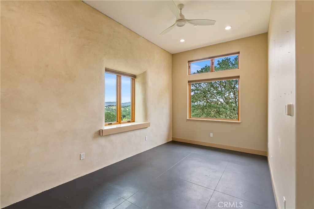 8140 Castenada Ln, Atascadero, CA 93422