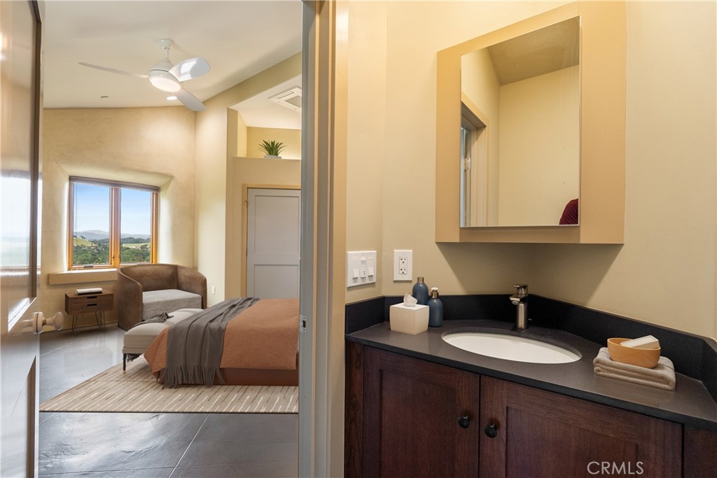 8140 Castenada Ln, Atascadero, CA 93422