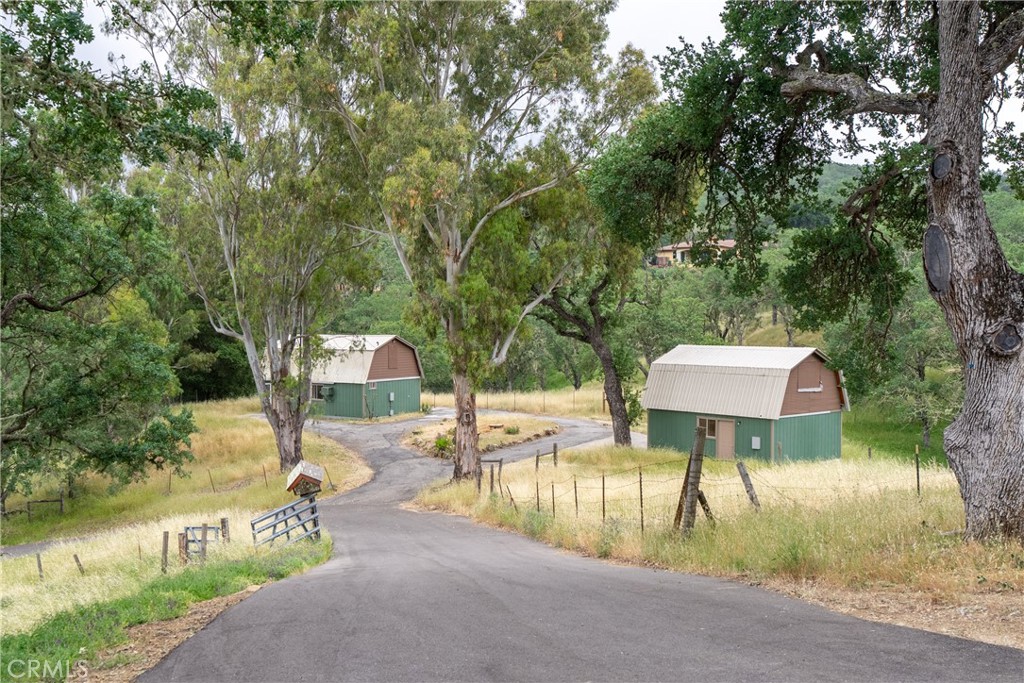 8140 Castenada Ln, Atascadero, CA 93422