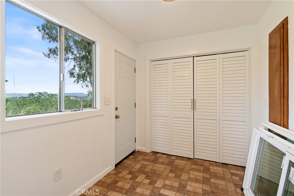 8140 Castenada Ln, Atascadero, CA 93422