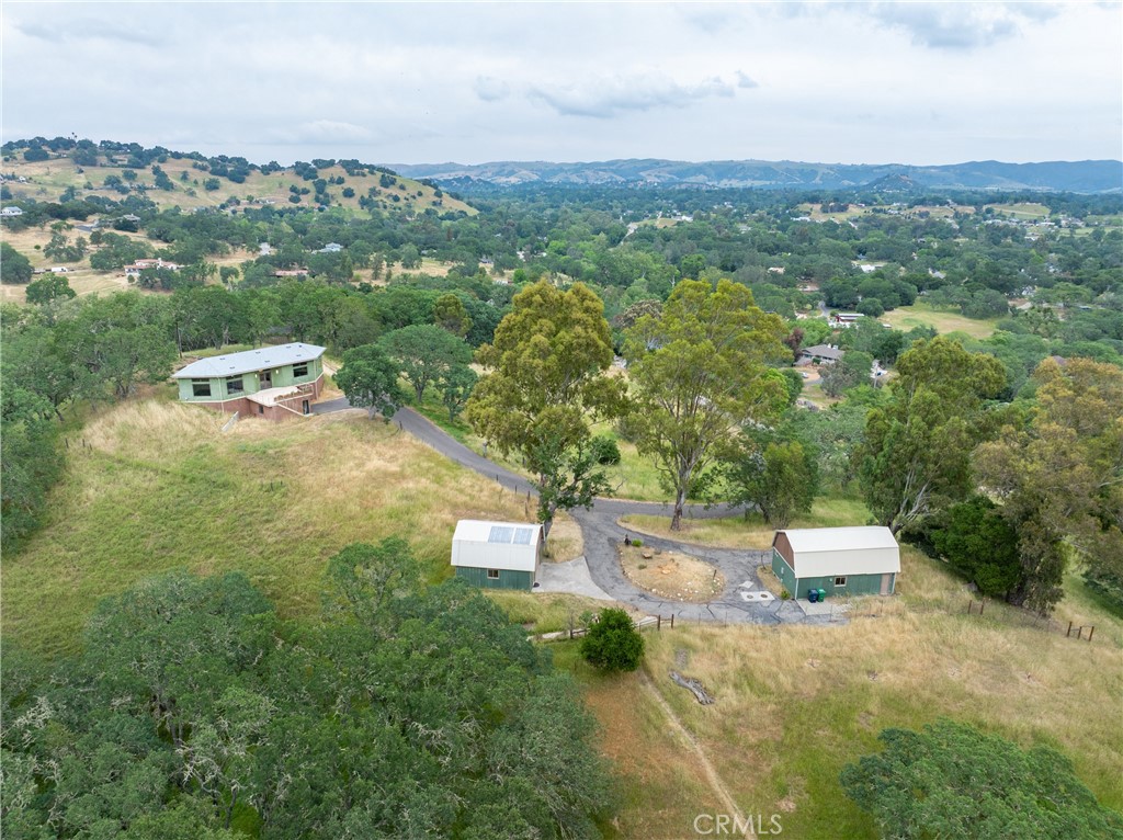 8140 Castenada Ln, Atascadero, CA 93422