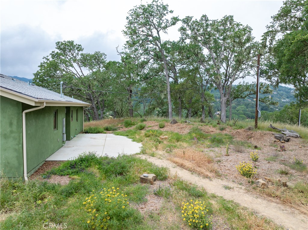 8140 Castenada Ln, Atascadero, CA 93422