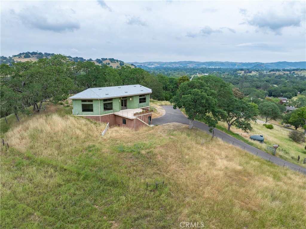 8140 Castenada Ln, Atascadero, CA 93422