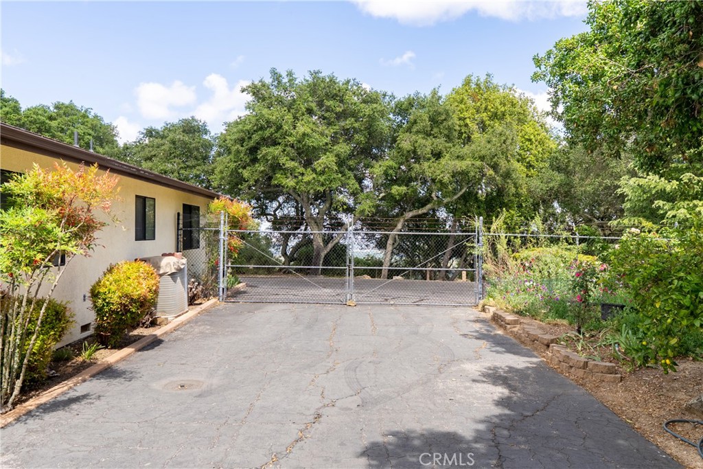 13305 Santa Ana, Atascadero, CA 93422