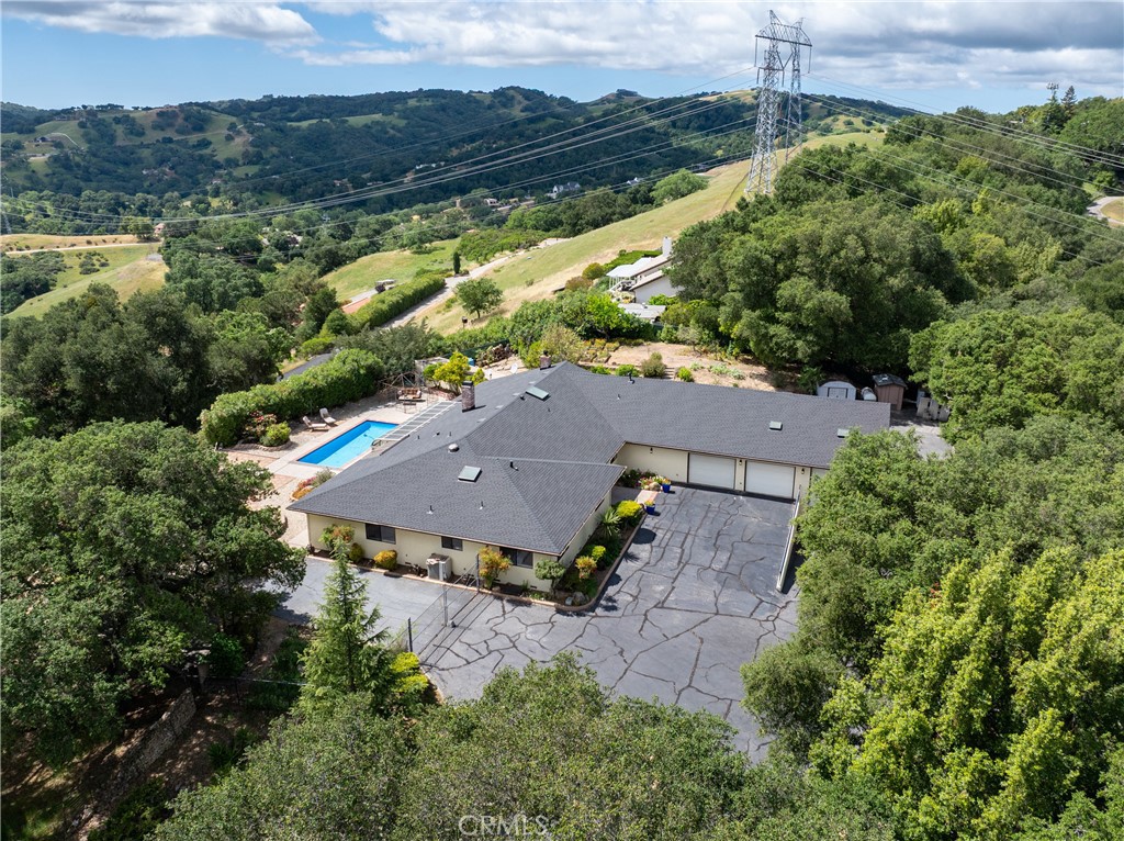 13305 Santa Ana, Atascadero, CA 93422
