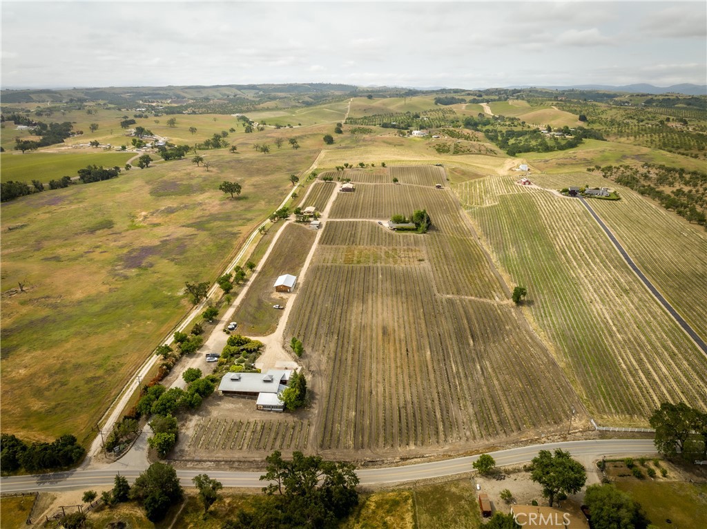 5575 El Pomar, Templeton, CA 93465