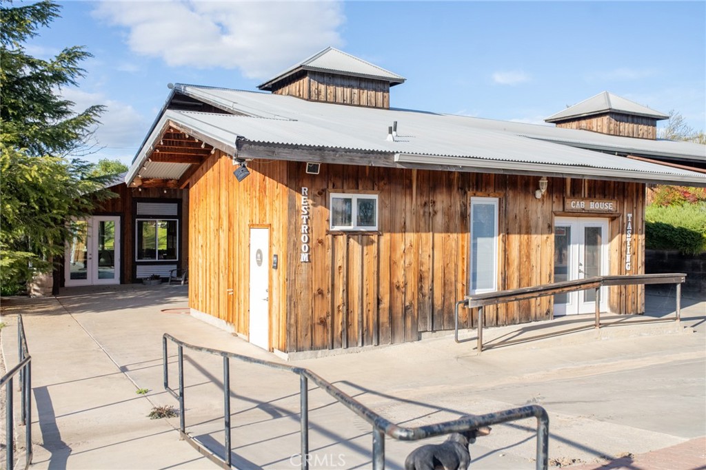 5575 El Pomar, Templeton, CA 93465