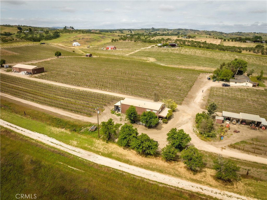 5575 El Pomar, Templeton, CA 93465