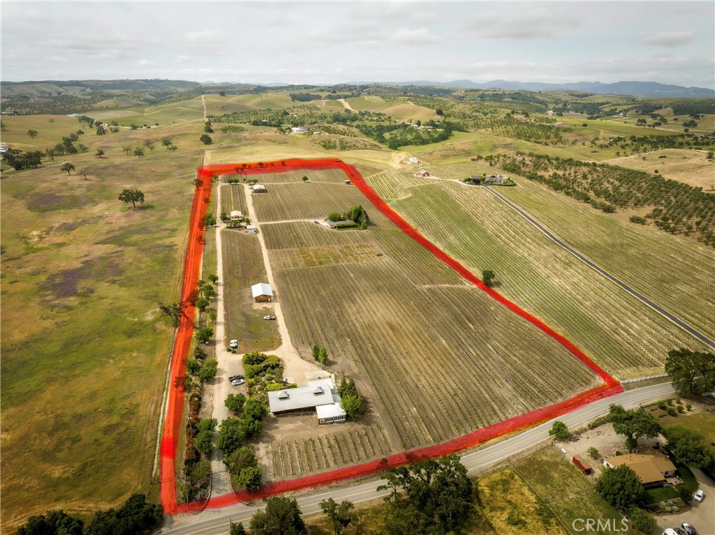 5575 El Pomar, Templeton, CA 93465