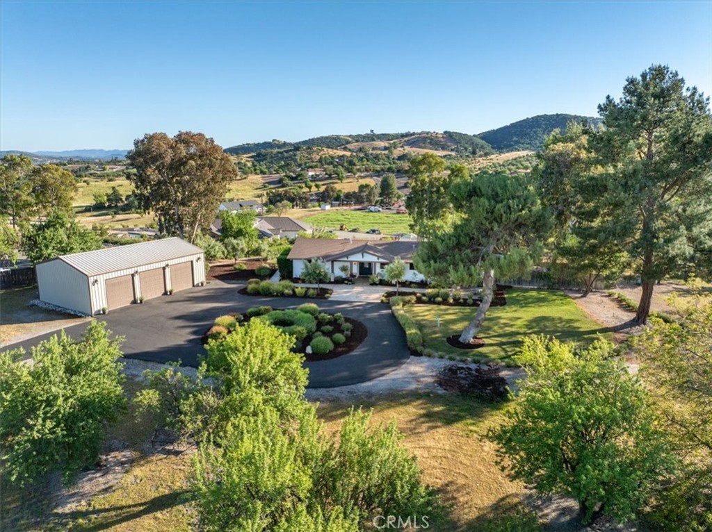 1015 Lost Springs, Paso Robles, CA 93446