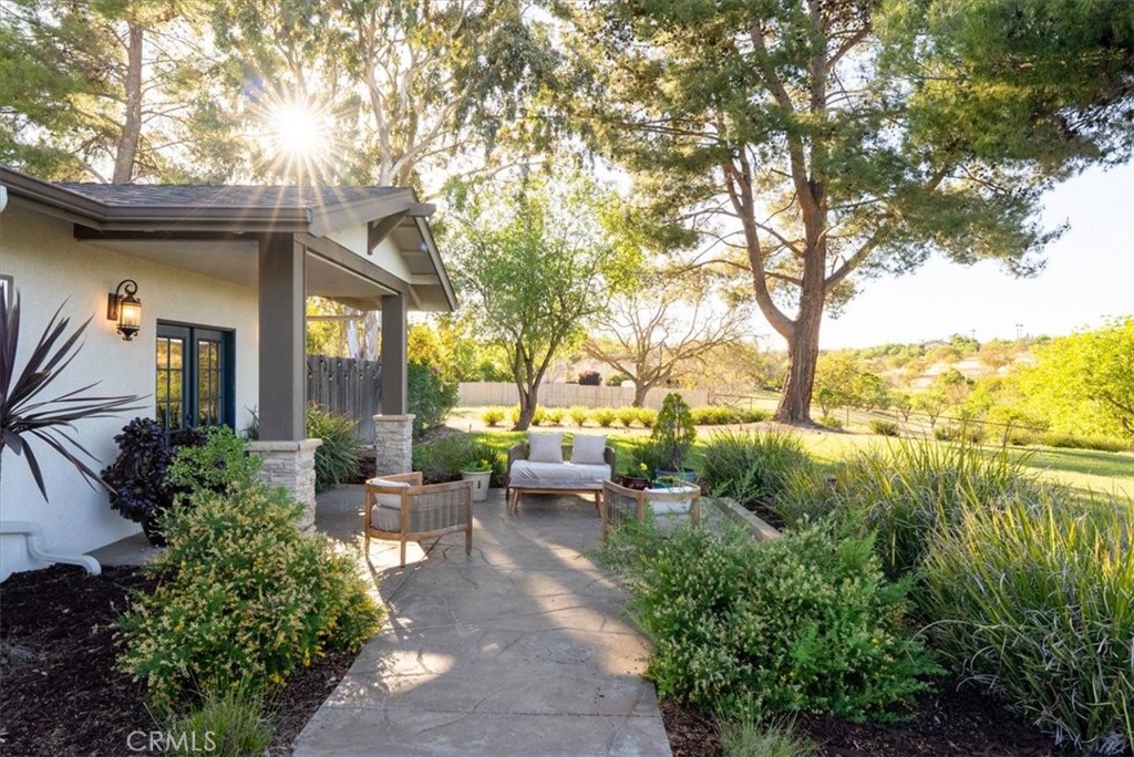 1015 Lost Springs, Paso Robles, CA 93446