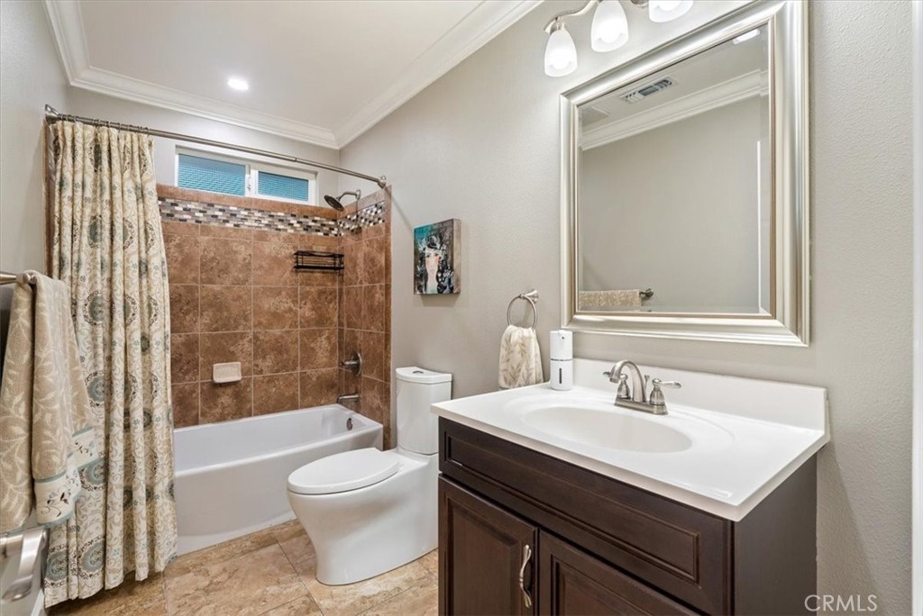 1015 Lost Springs, Paso Robles, CA 93446