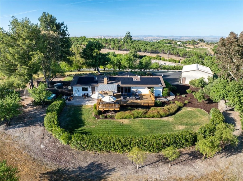 1015 Lost Springs, Paso Robles, CA 93446