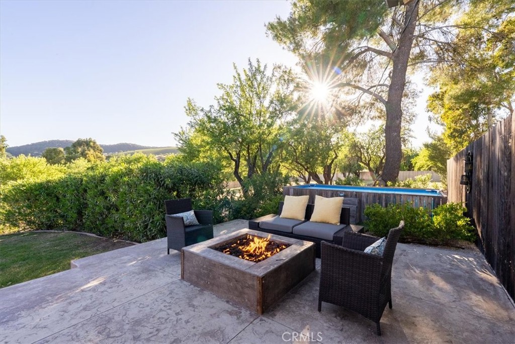 1015 Lost Springs, Paso Robles, CA 93446