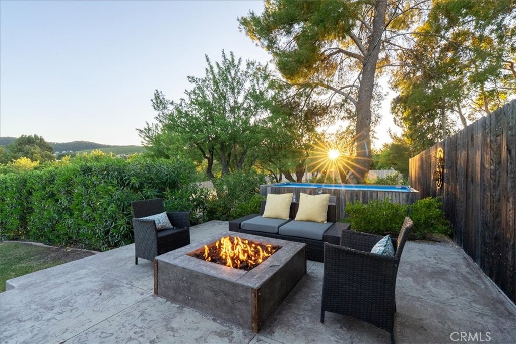 1015 Lost Springs, Paso Robles, CA 93446