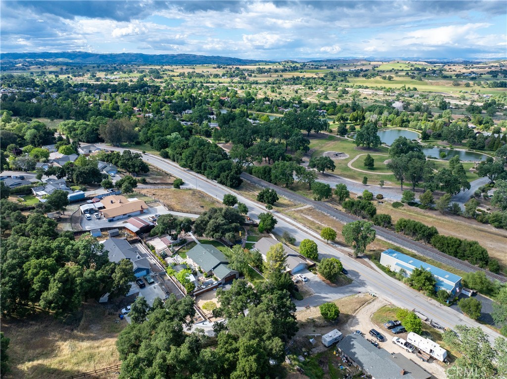 4010 Traffic Way, Atascadero, CA 93422