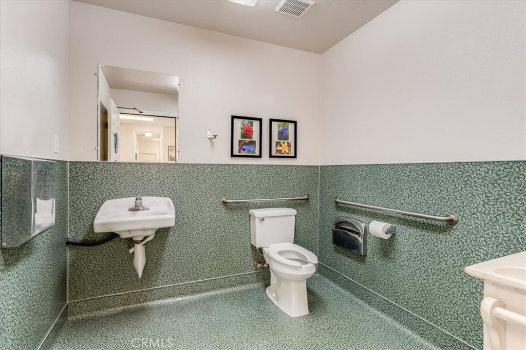 7090 Atascadero, Atascadero, CA 93422