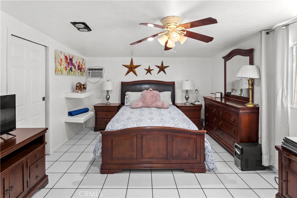 2214 Quincy, Delano, CA 93215