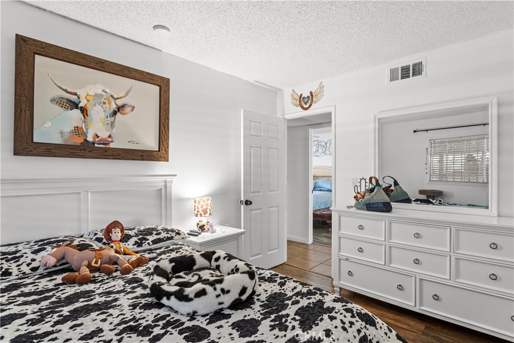 2214 Quincy, Delano, CA 93215