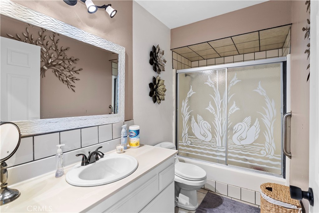 2214 Quincy, Delano, CA 93215