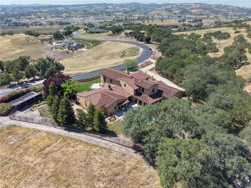 1661 Burnt Rock, Templeton, CA 93465