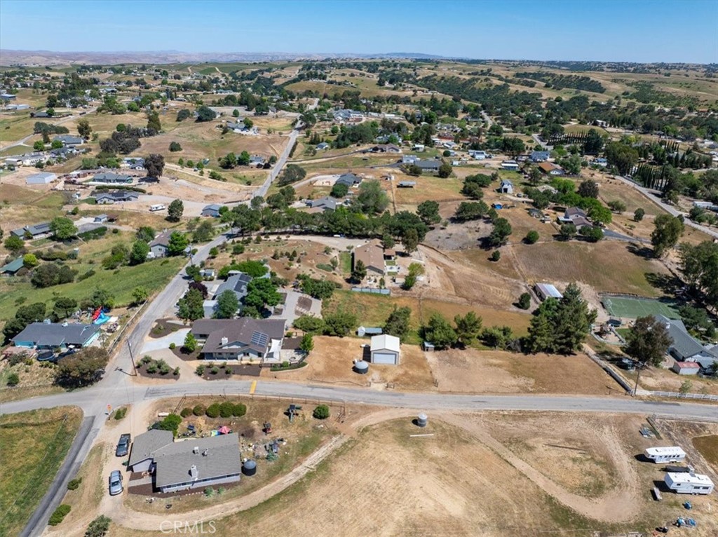 5880 Silverado Pl, Paso Robles, CA 93446