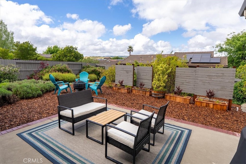 1280 Templeton Hills, Templeton, CA 93465