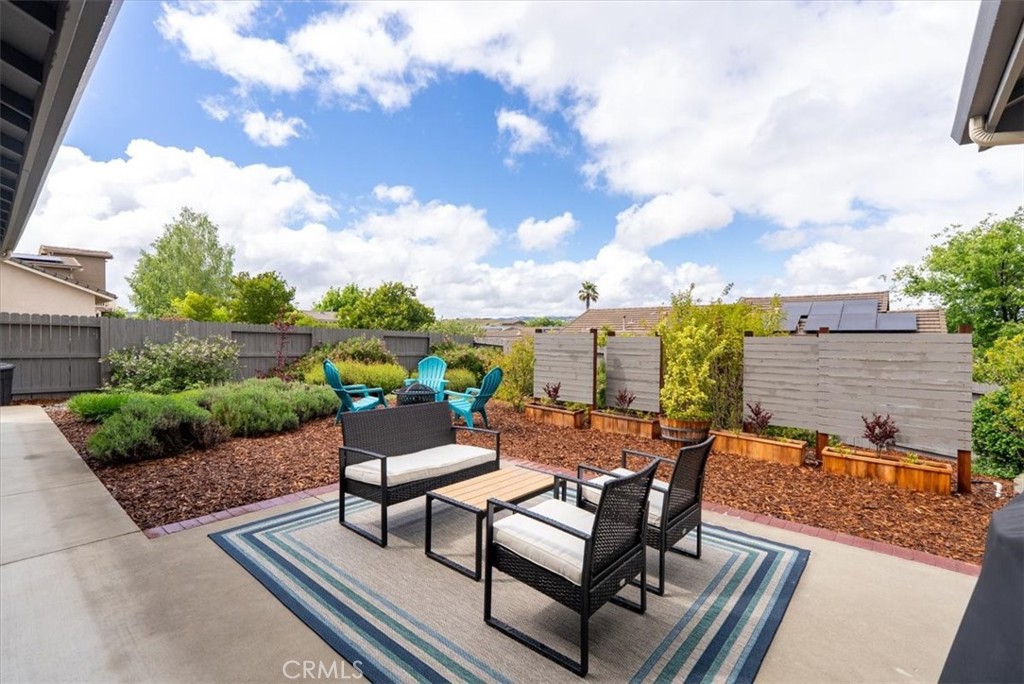 1280 Templeton Hills, Templeton, CA 93465