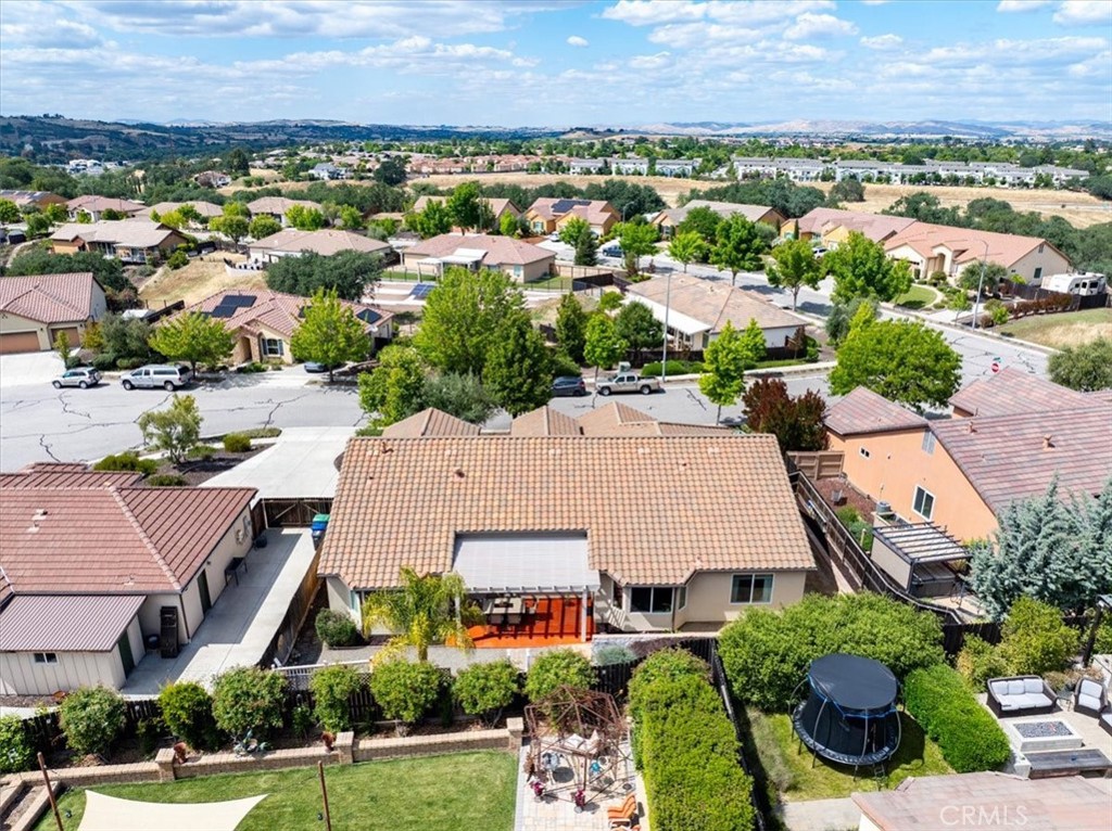 204 Victoria Ct, Paso Robles, CA 93446