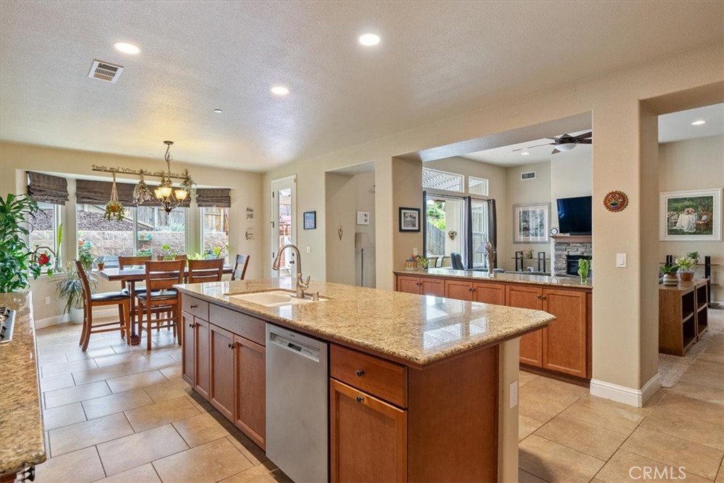 204 Victoria Ct, Paso Robles, CA 93446