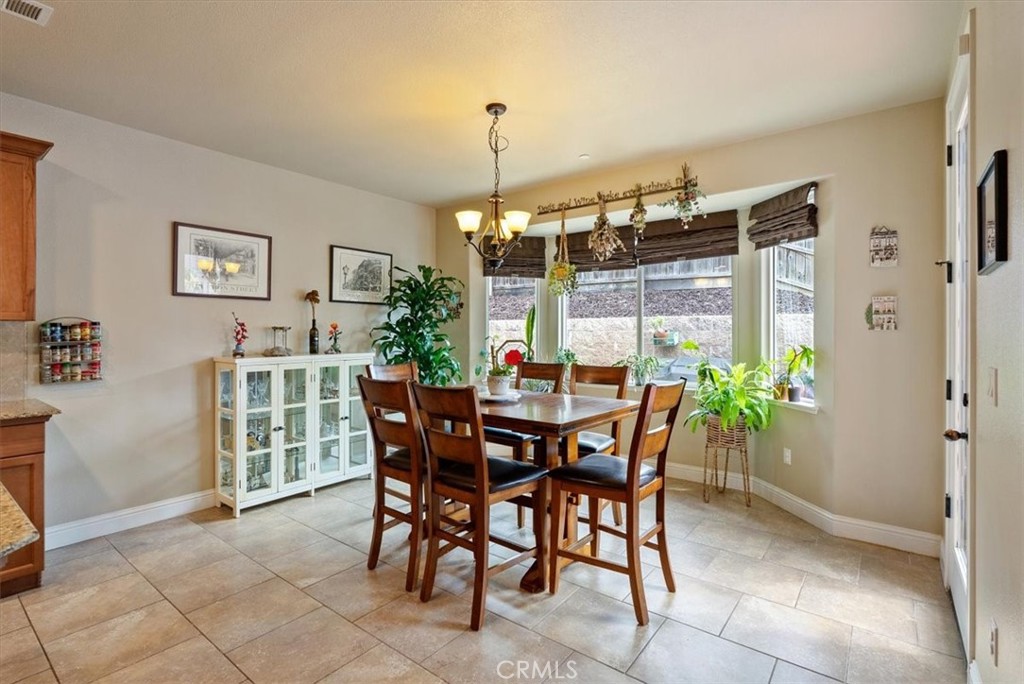 204 Victoria Ct, Paso Robles, CA 93446