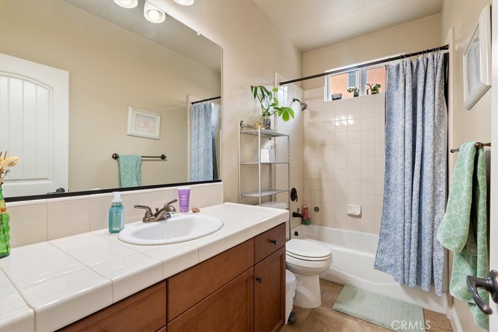 204 Victoria Ct, Paso Robles, CA 93446