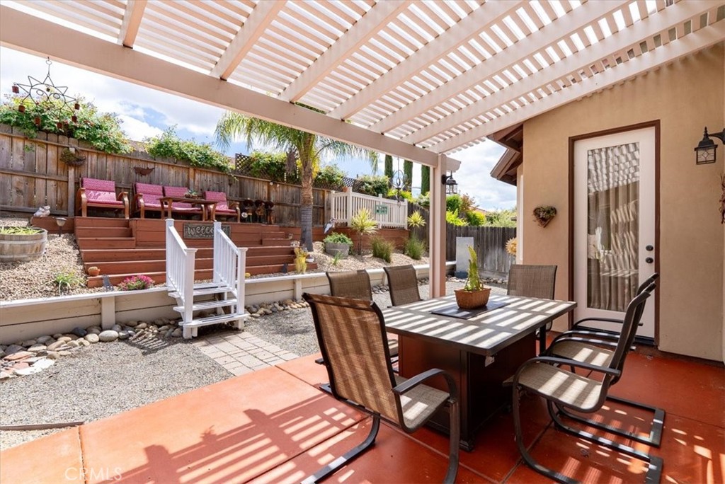 204 Victoria Ct, Paso Robles, CA 93446