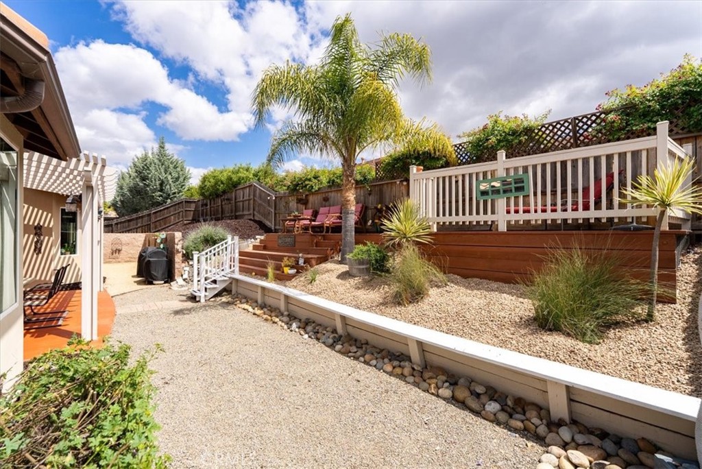 204 Victoria Ct, Paso Robles, CA 93446