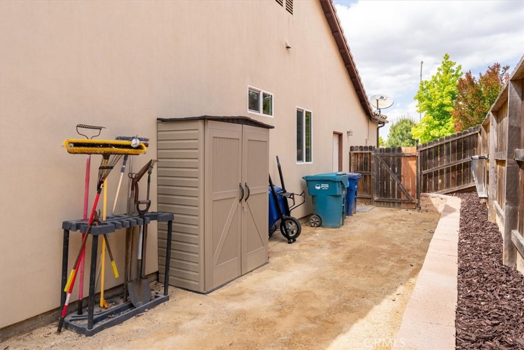 204 Victoria Ct, Paso Robles, CA 93446