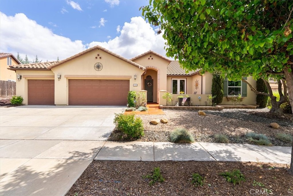 204 Victoria Ct, Paso Robles, CA 93446