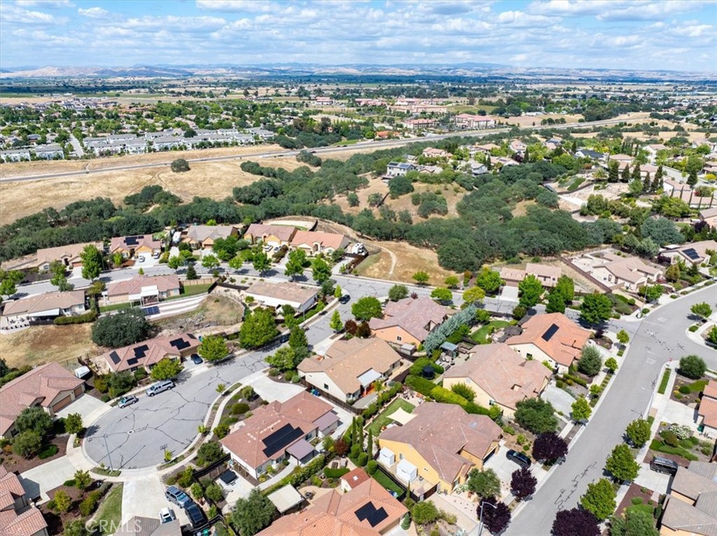 204 Victoria Ct, Paso Robles, CA 93446