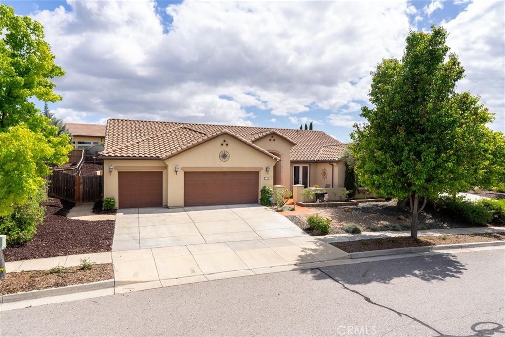 204 Victoria Ct, Paso Robles, CA 93446