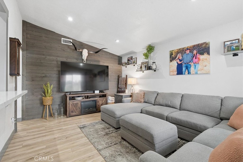 1082 Cortez Ct, San Luis Obispo, CA 93405