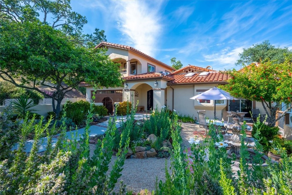 10662 Santa Ana Rd, Atascadero, CA 93422