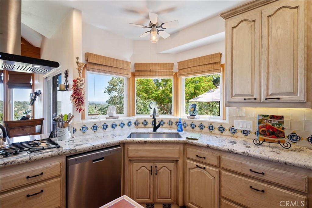 10662 Santa Ana Rd, Atascadero, CA 93422