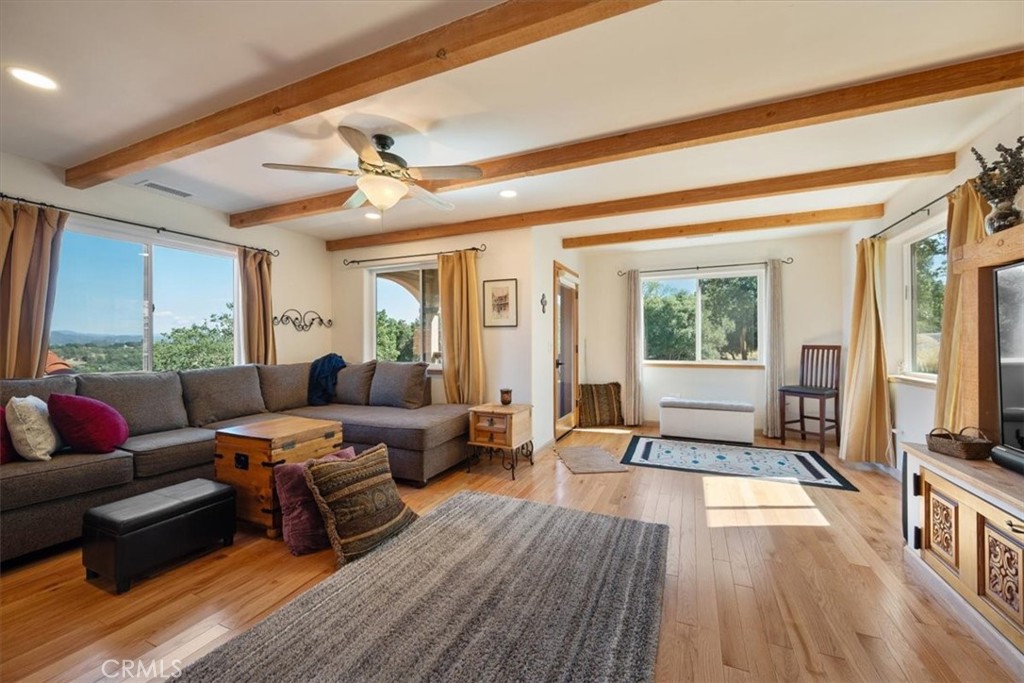 10662 Santa Ana Rd, Atascadero, CA 93422