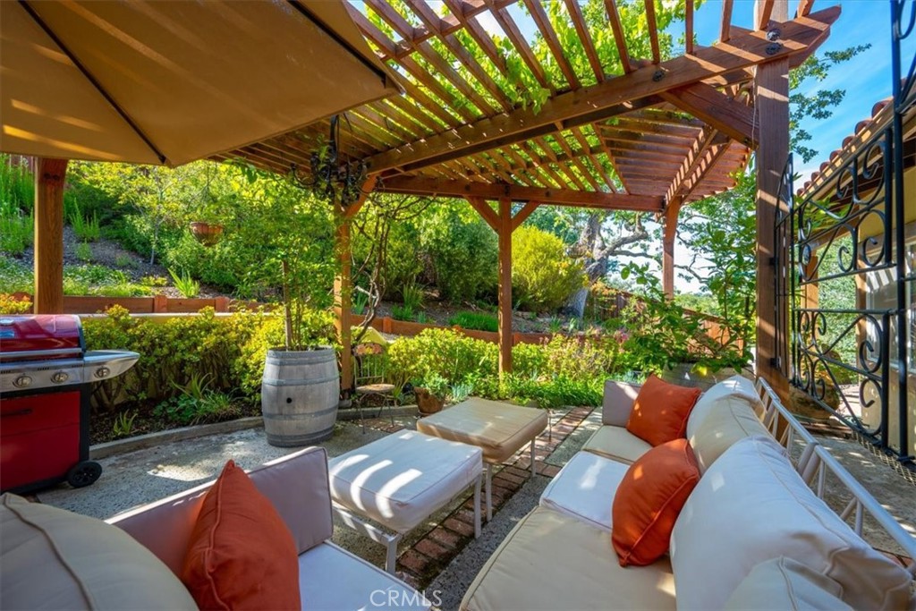 10662 Santa Ana Rd, Atascadero, CA 93422