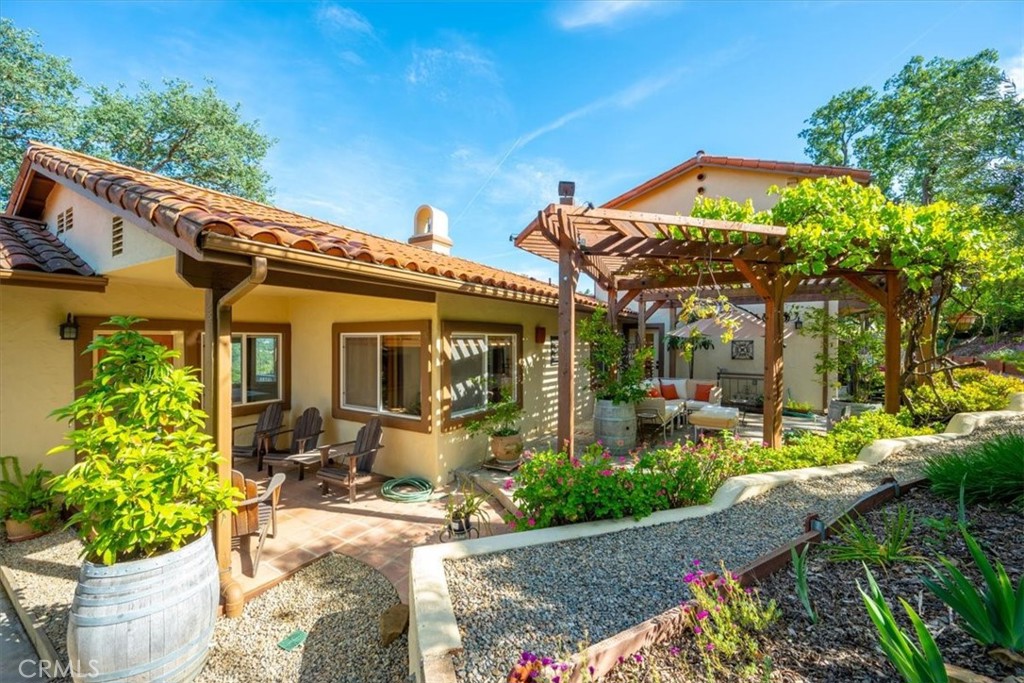 10662 Santa Ana Rd, Atascadero, CA 93422