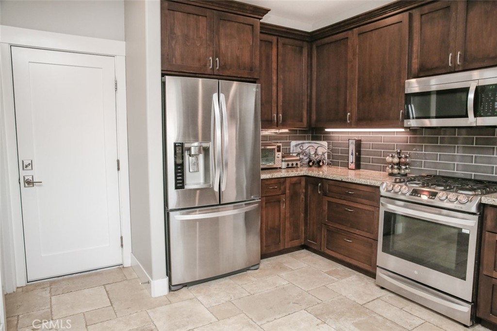 2806 Vine St, Paso Robles, CA 93446