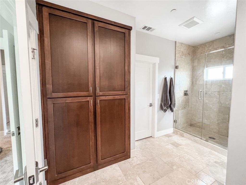 2806 Vine St, Paso Robles, CA 93446