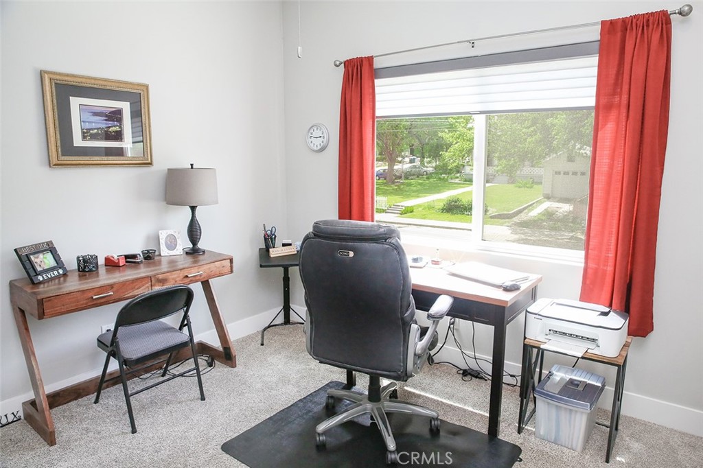 2806 Vine St, Paso Robles, CA 93446