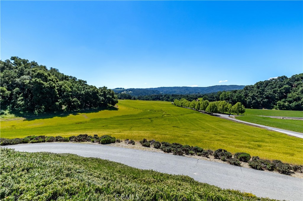 810 Dove Pond, Templeton, CA 93465